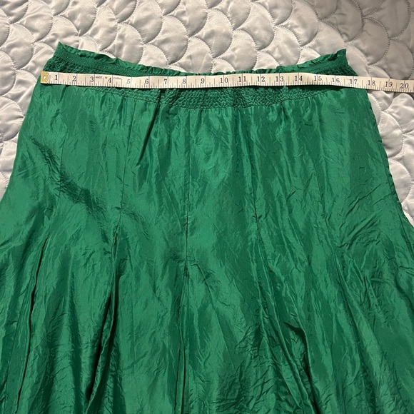 Banana Republic Green A-Line Skirt - Picture 5 of 6